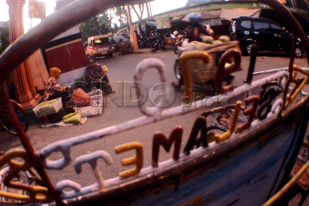 Pasar Tradisional Jelang...