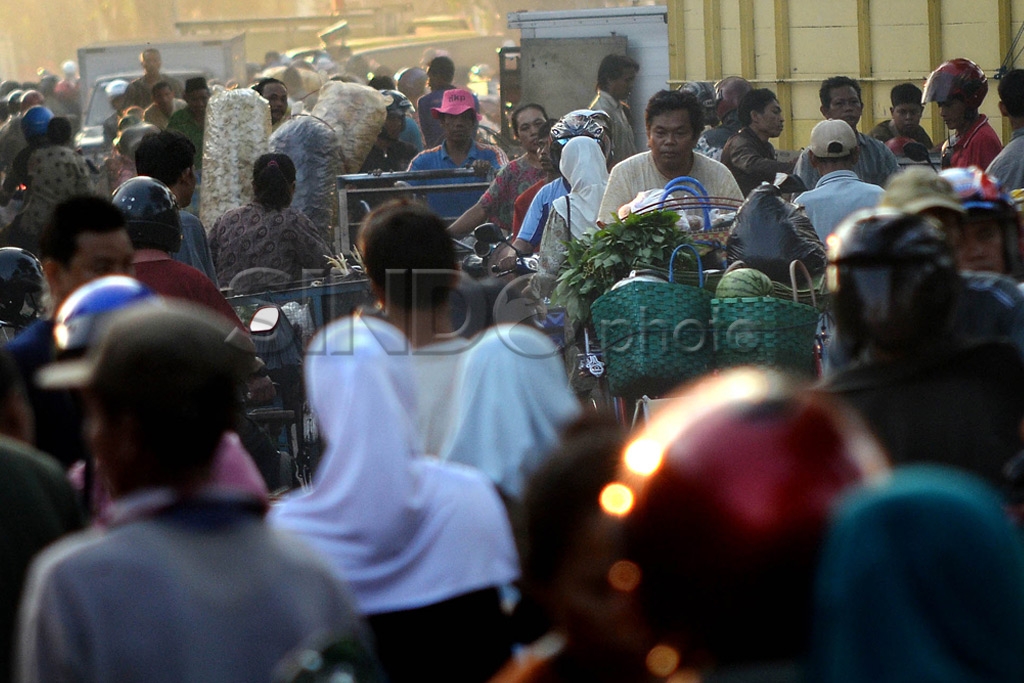 Pasar Tradisional Jelang...