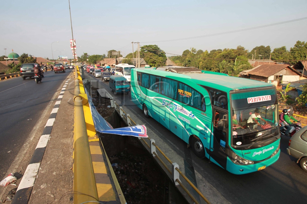 Arus Balik di Simpang...