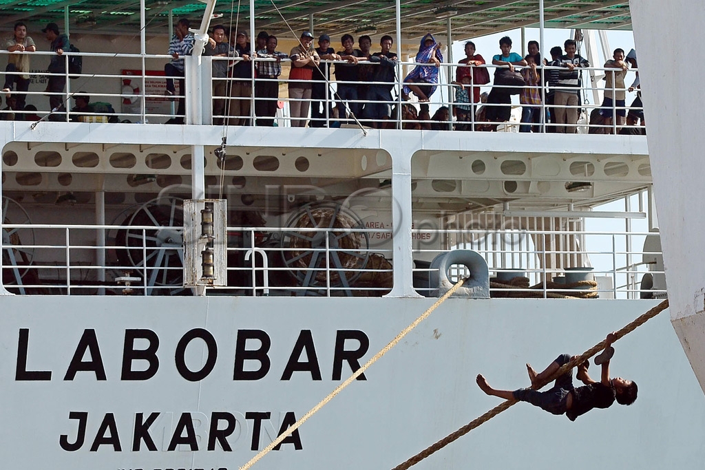 Arus Balik Makassar
