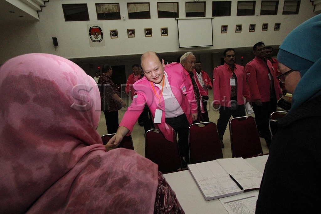 Ari Sigit Daftar Partai