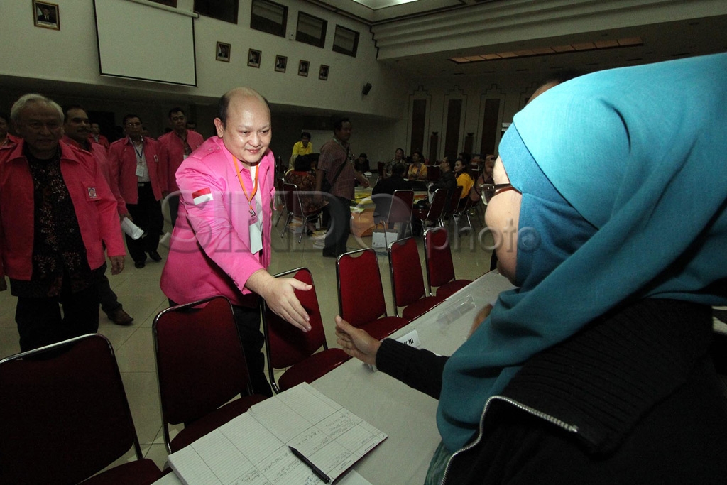 Ari Sigit Daftar Partai