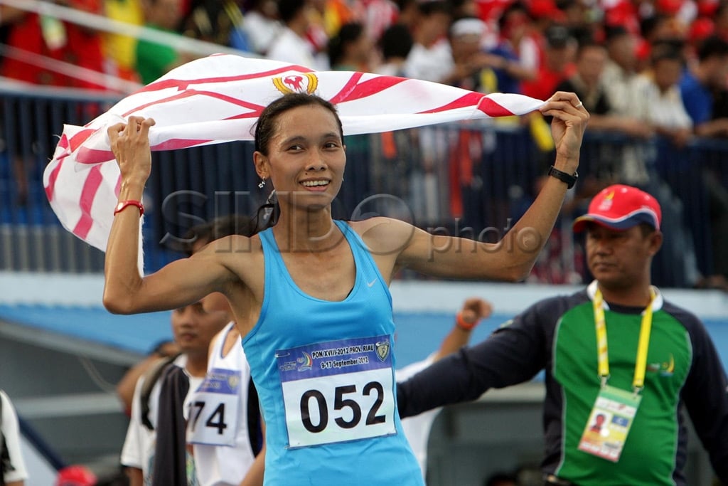 Emas 1500 Meter Putri