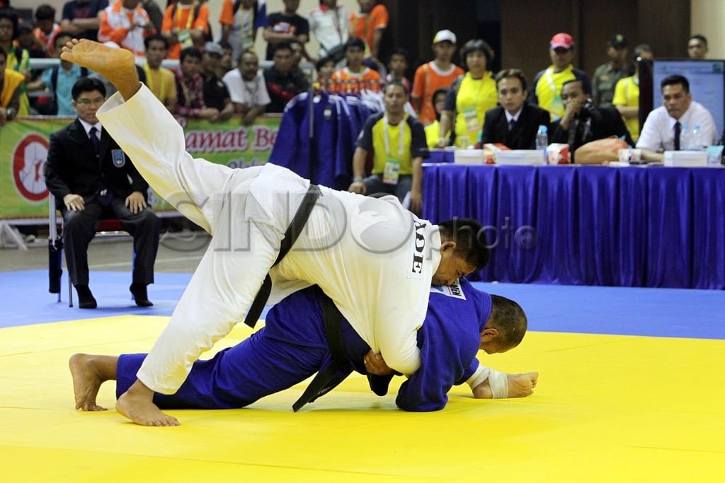 Judo Putra Jateng Raih...