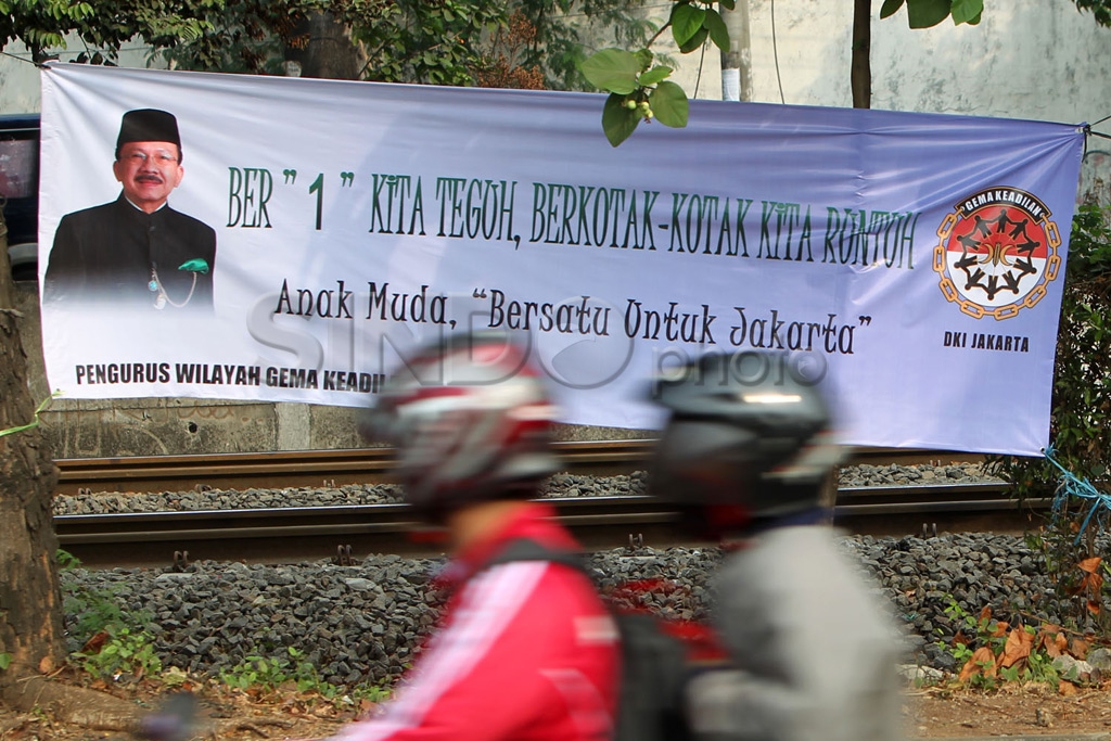 Atribut Pilgub Masih...