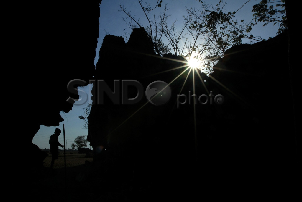 Pemecah Batu Karst