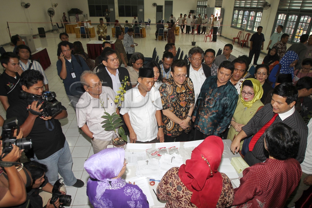 Tinjau Pilkada DKI