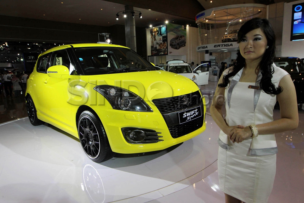Mobil Modifikasi Di...