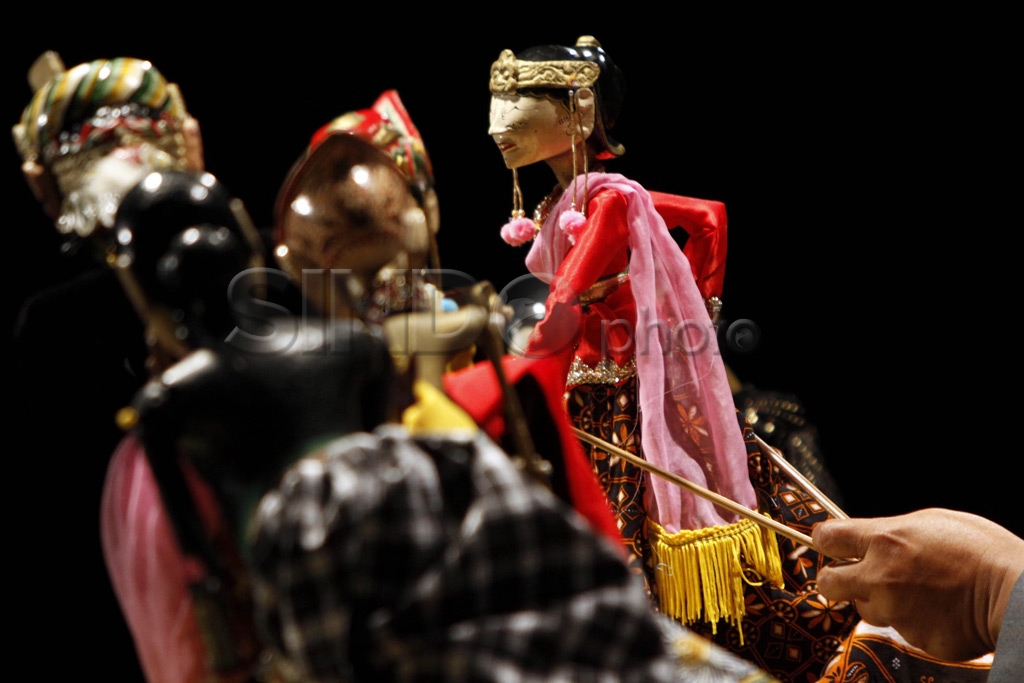 Wayang Cepak Nyaris...
