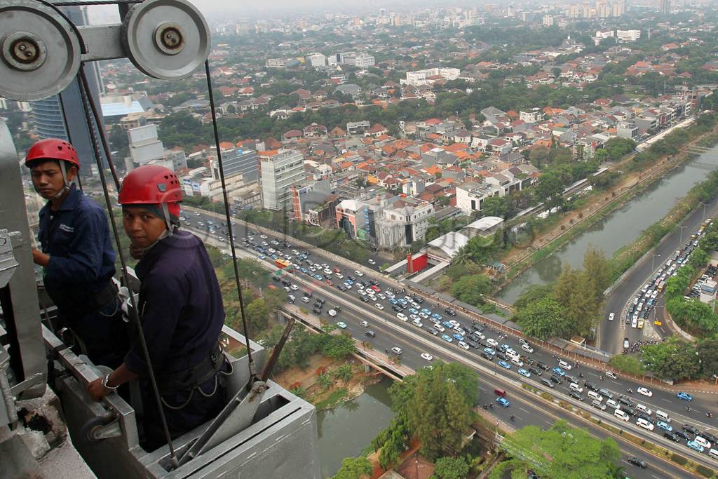 Pekerja Pencakar Langit