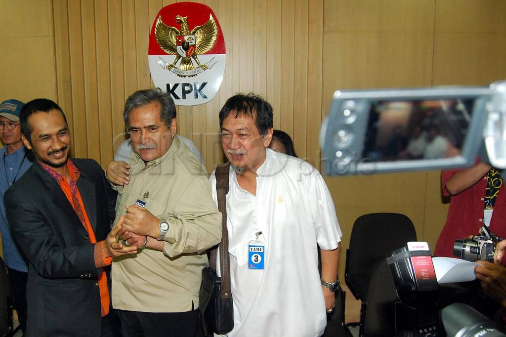 Artis Dukung KPK