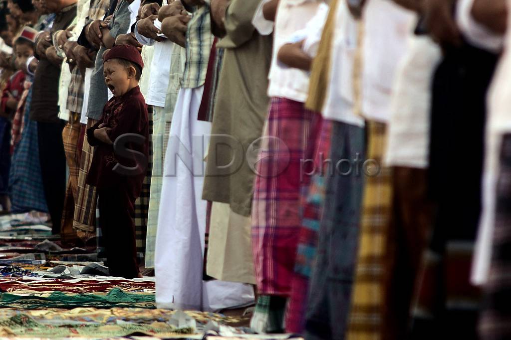 Shalat Di Karebosi