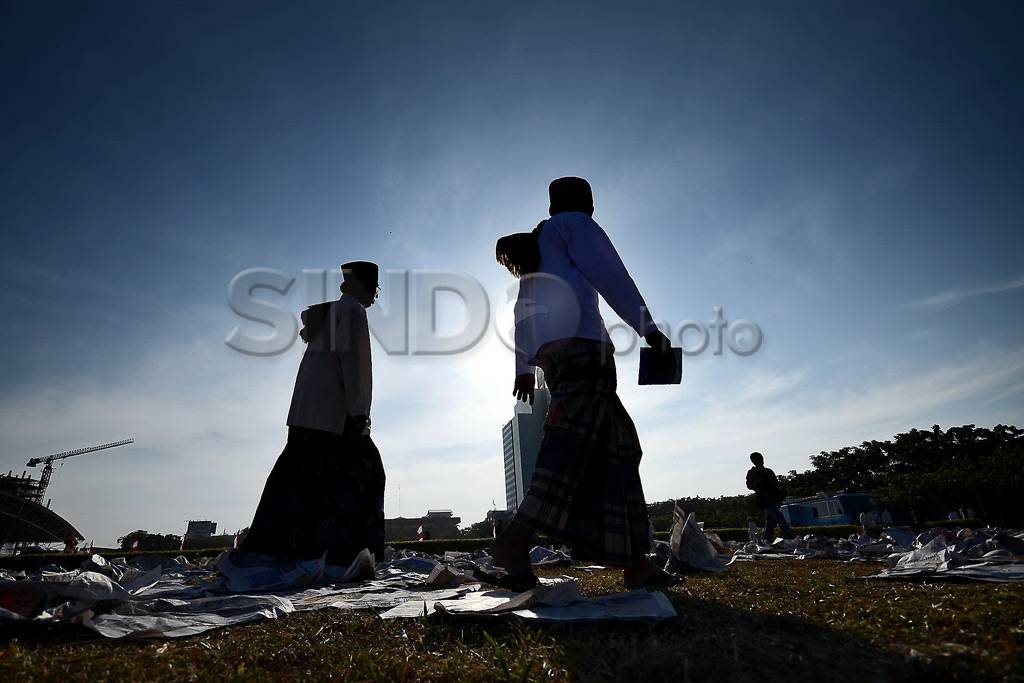 Shalat Di Karebosi