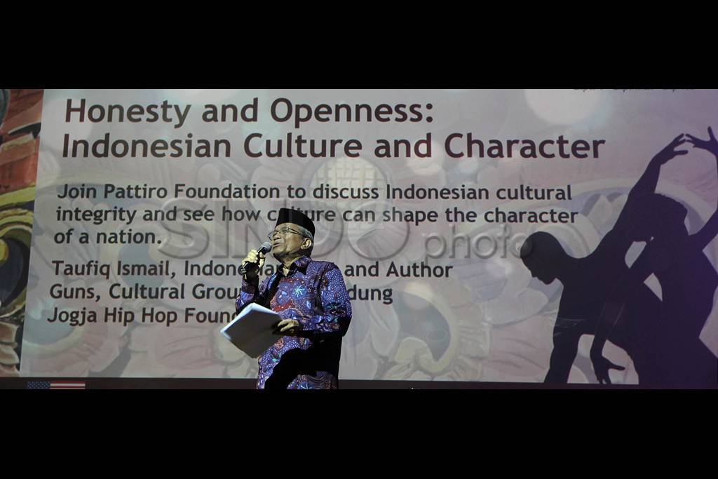 Orasi Taufik Ismail