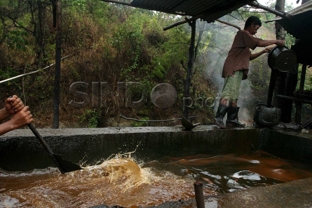 Penambang Minyak Tradisional