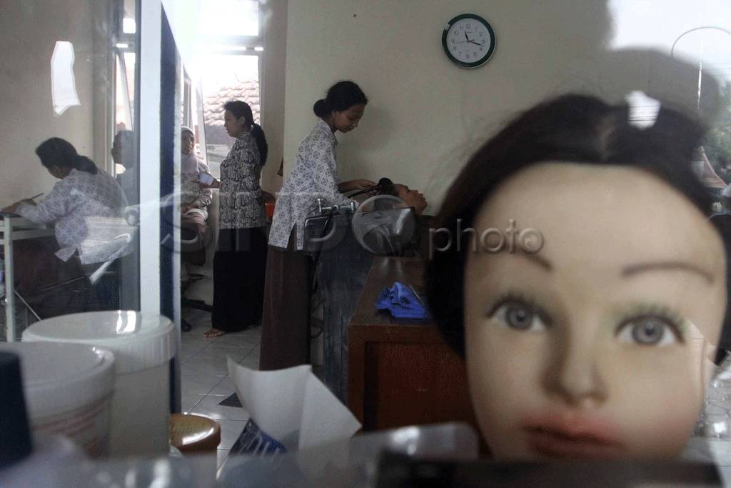 Tunagrahita Kursus Kecantikan