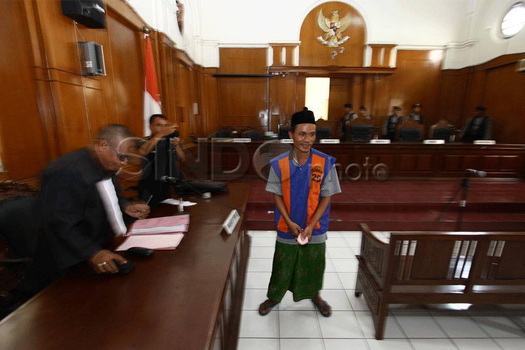 Sidang Terdakwa Sampang