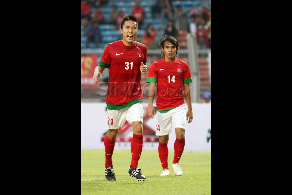 Timnas Kalahkan Timor...