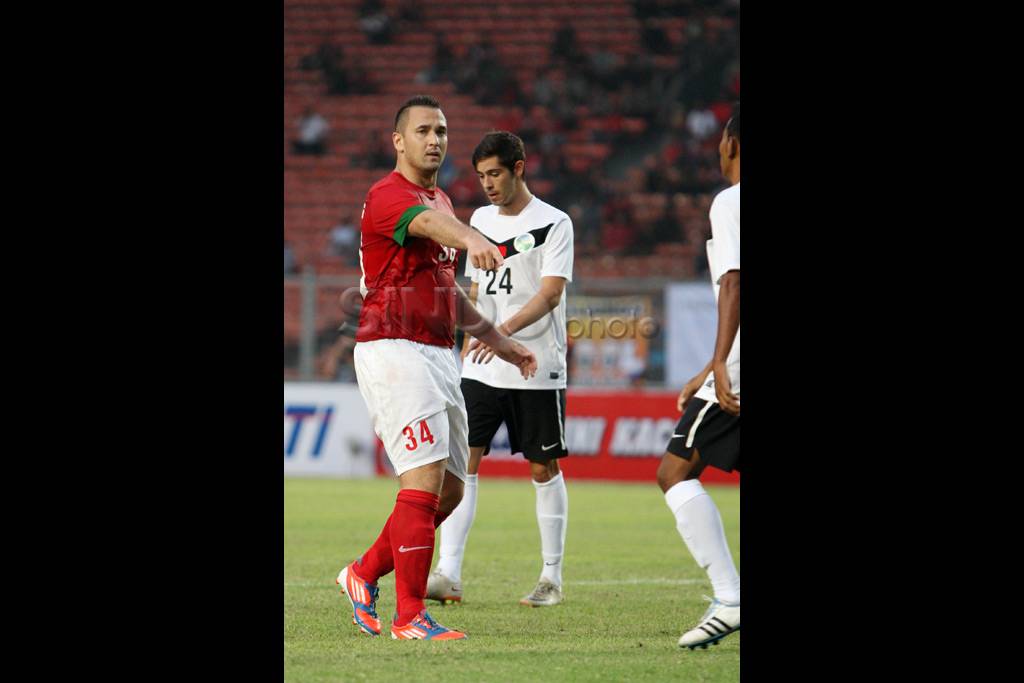 Timnas Kalahkan Timor...