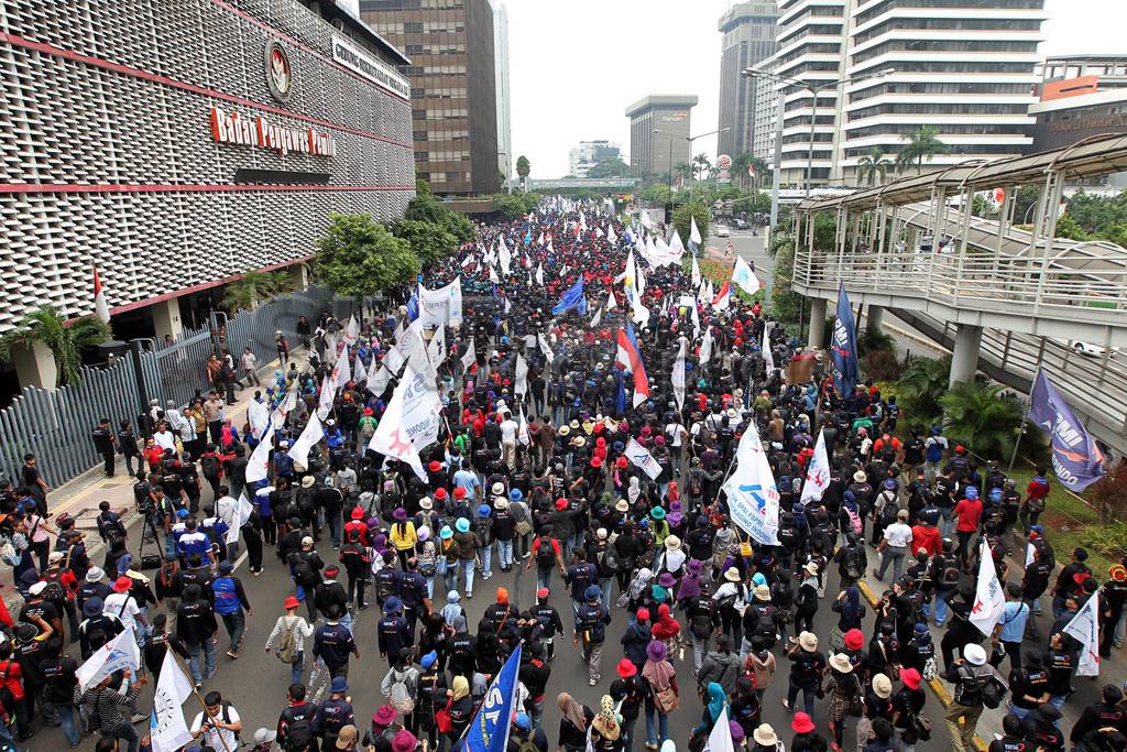 Buruh Kembali Berdemo