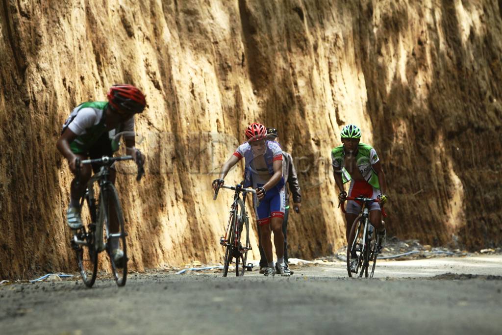 Etape Kedua Tour de...