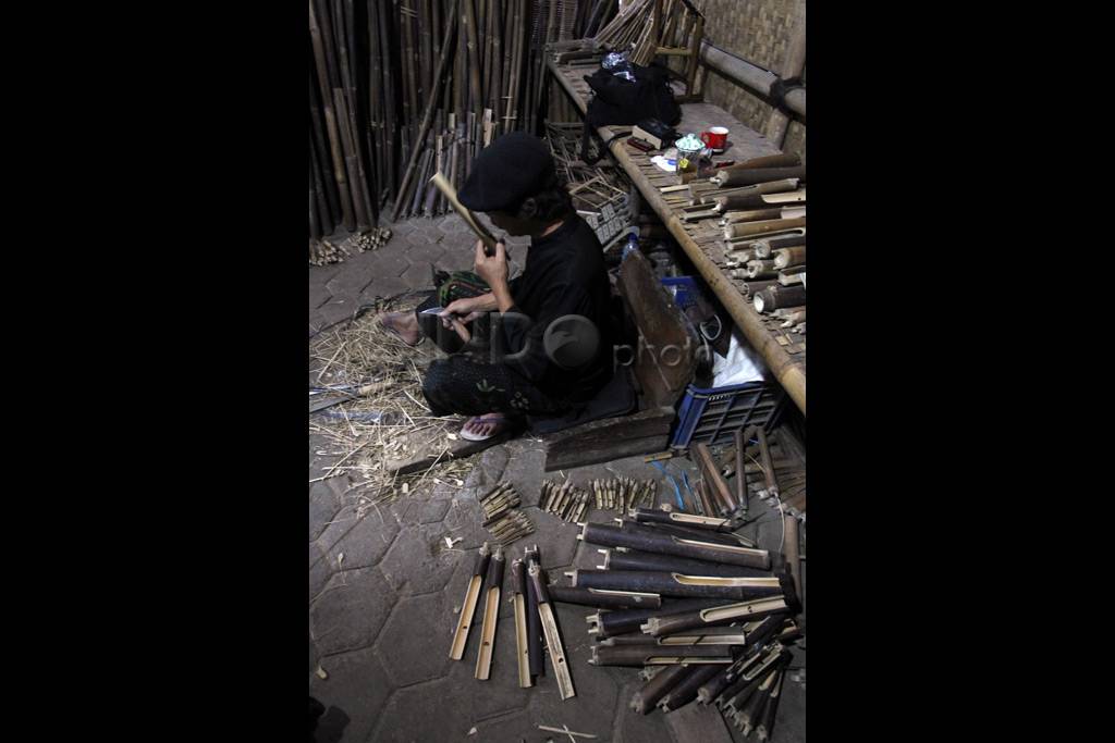 Lestarikan Angklung