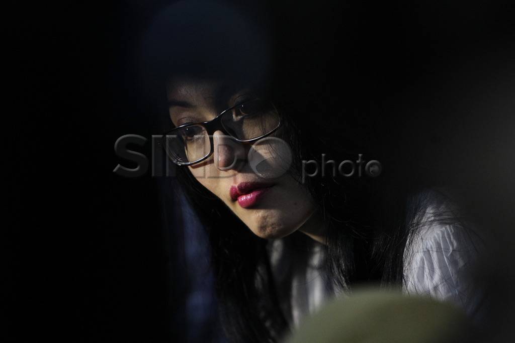 Angie Dituntut 14 Tahun