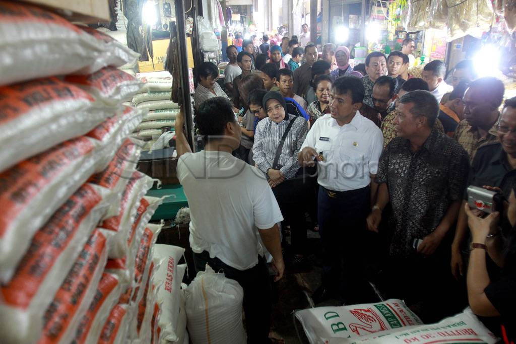 Gubernur Kunjungi Pasar