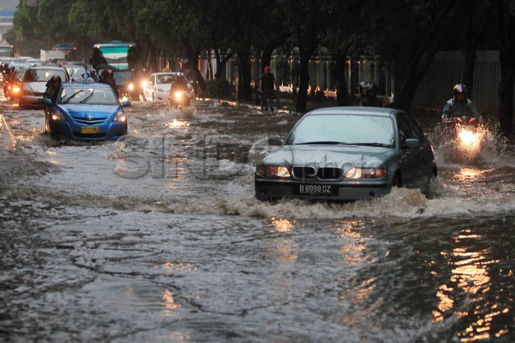 Hujan Lagi Banjir Lagi