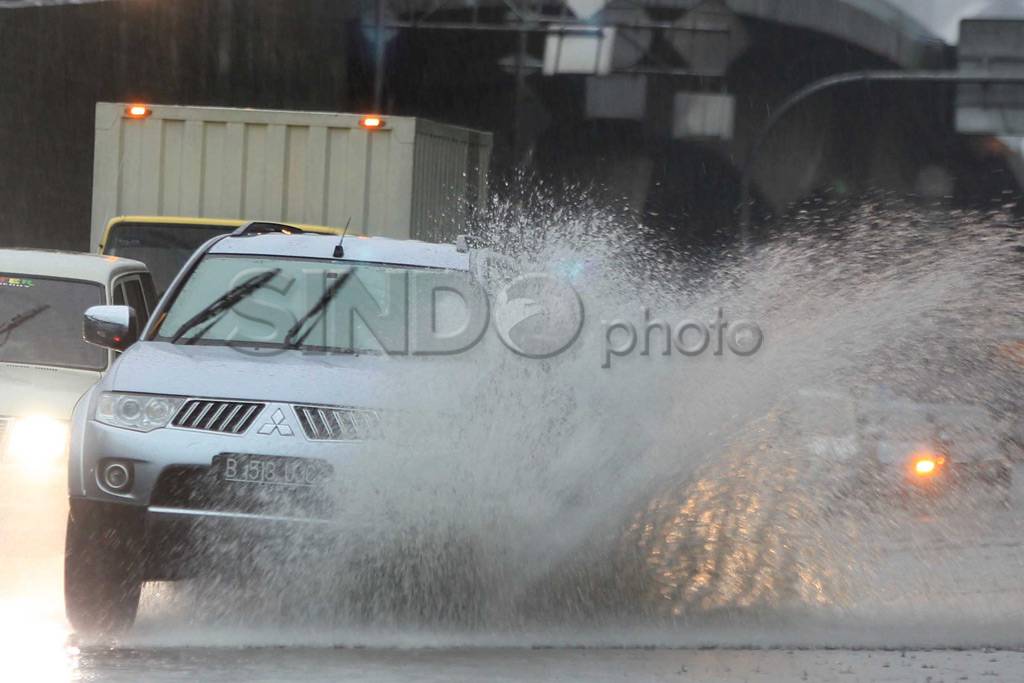 Hujan Lagi Banjir Lagi