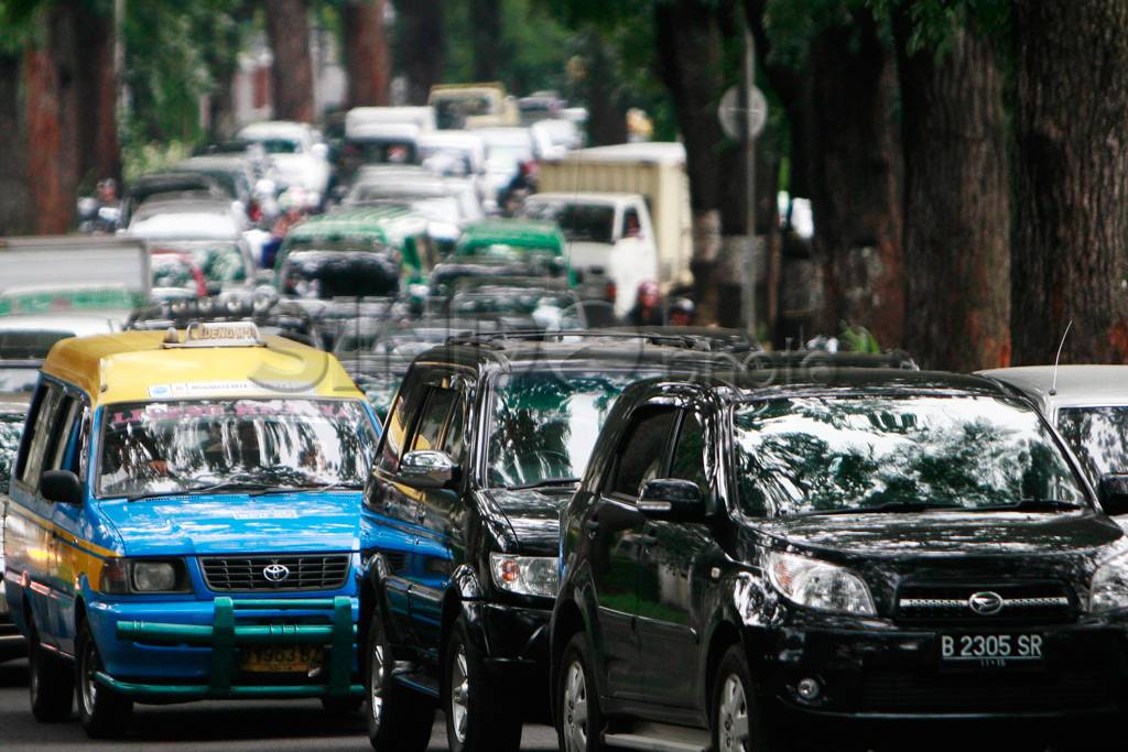 Macet Panjang ke Lembang