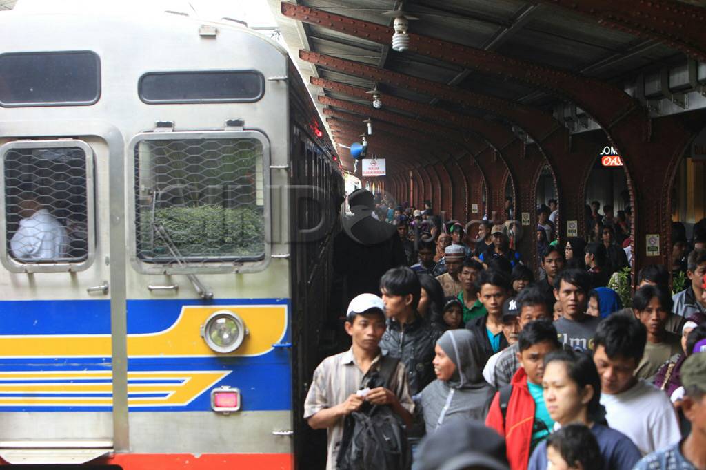KRL Akhir Tahun