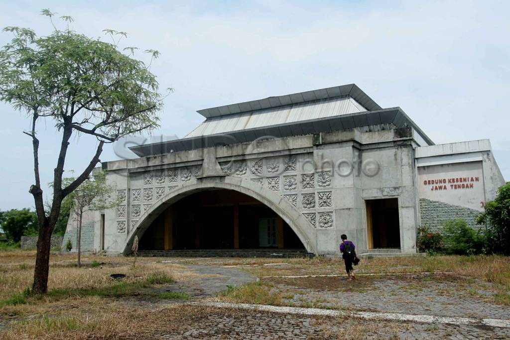 Gedung Kesenian Terbengkalai
