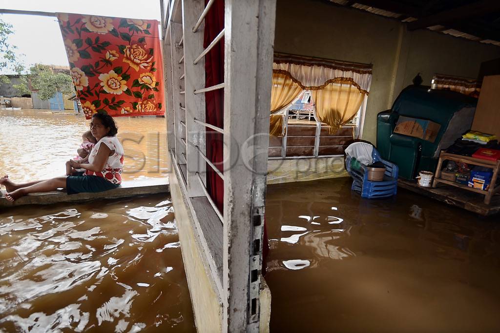 Rumah Terendam Banjir,...
