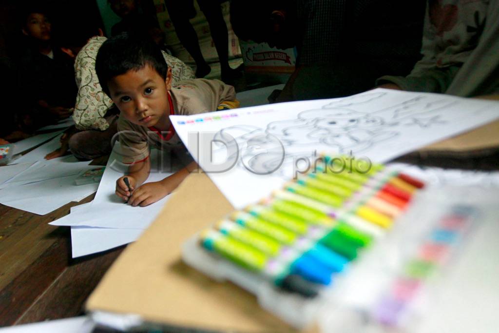 Anak Jalanan Belajar...