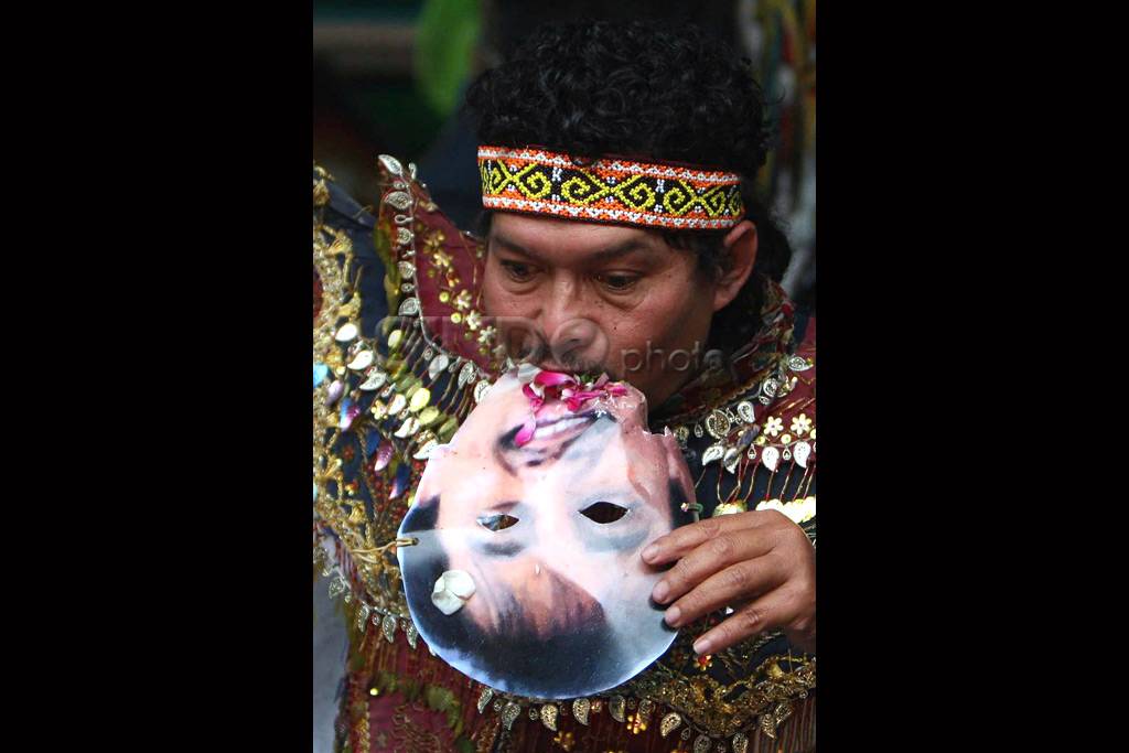 Kuda Lumping Kesurupan...