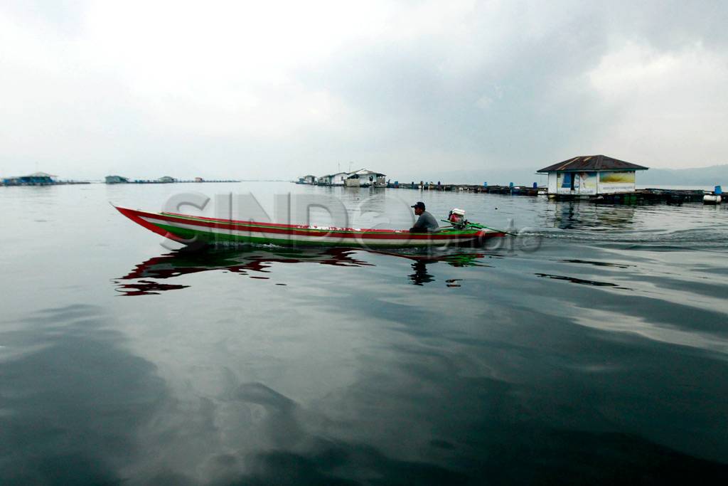Cuaca Buruk, Ribuan...