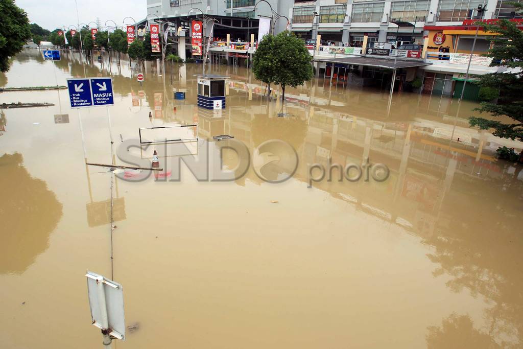 Mega Bekasi Hypermall...