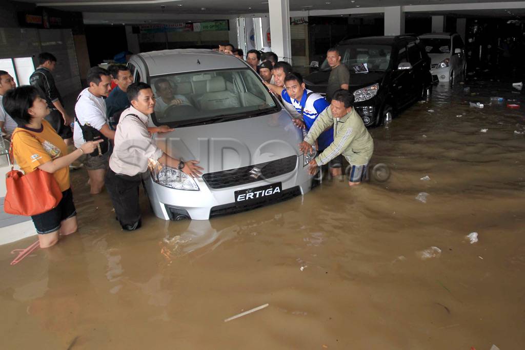 Mega Bekasi Hypermall...
