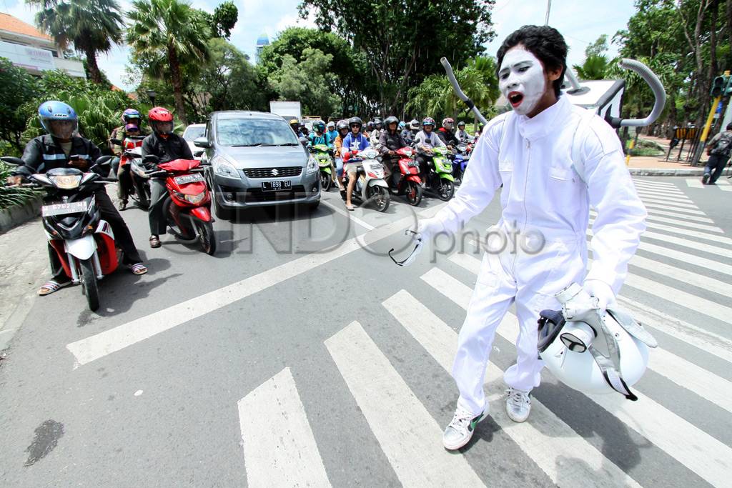 Pantomim Jalanan