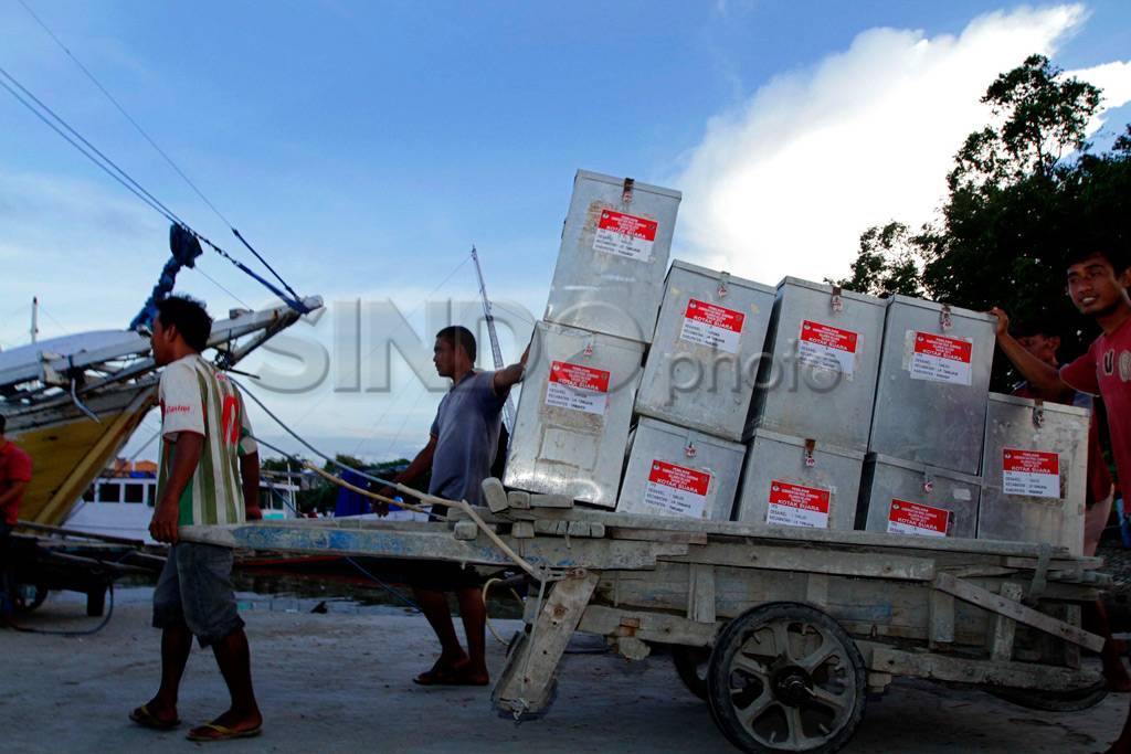 Distribusi Kotak Suara...