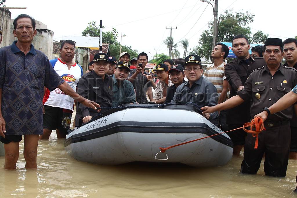 Ketua DPD Beri Bantuan