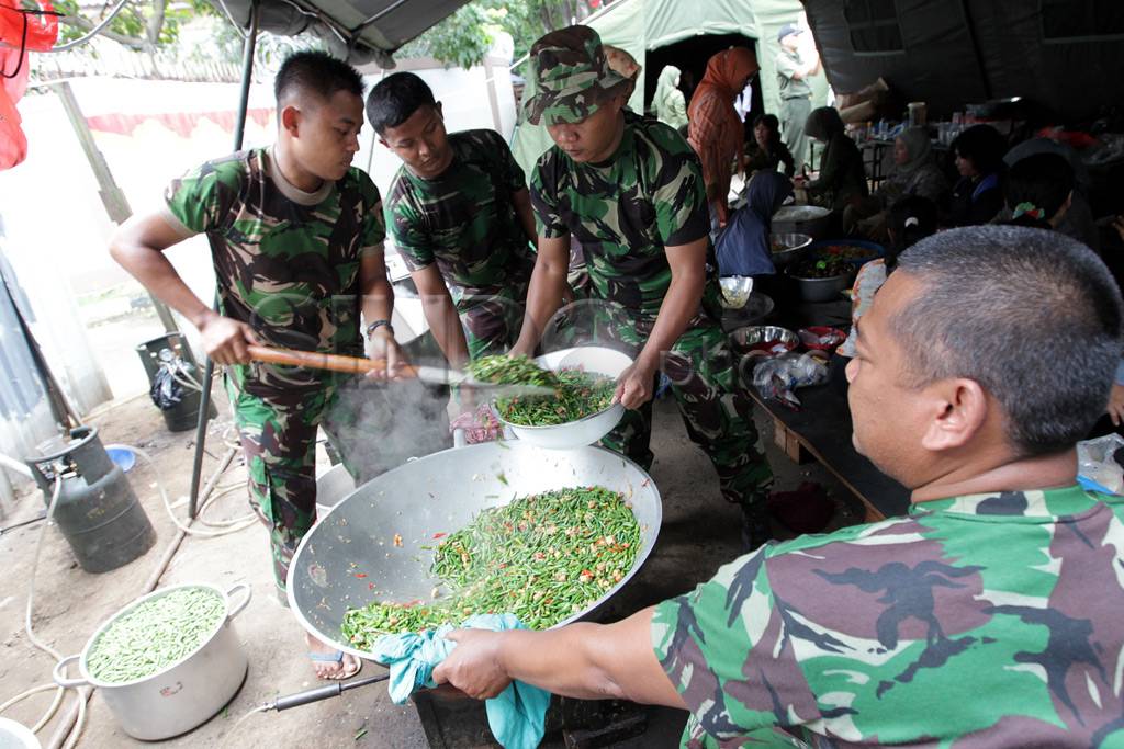 Bertahan di Pengungsian
