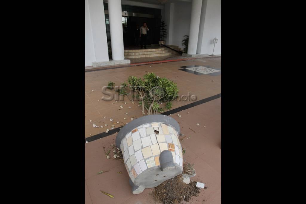 Kantor Walikota Dirusak