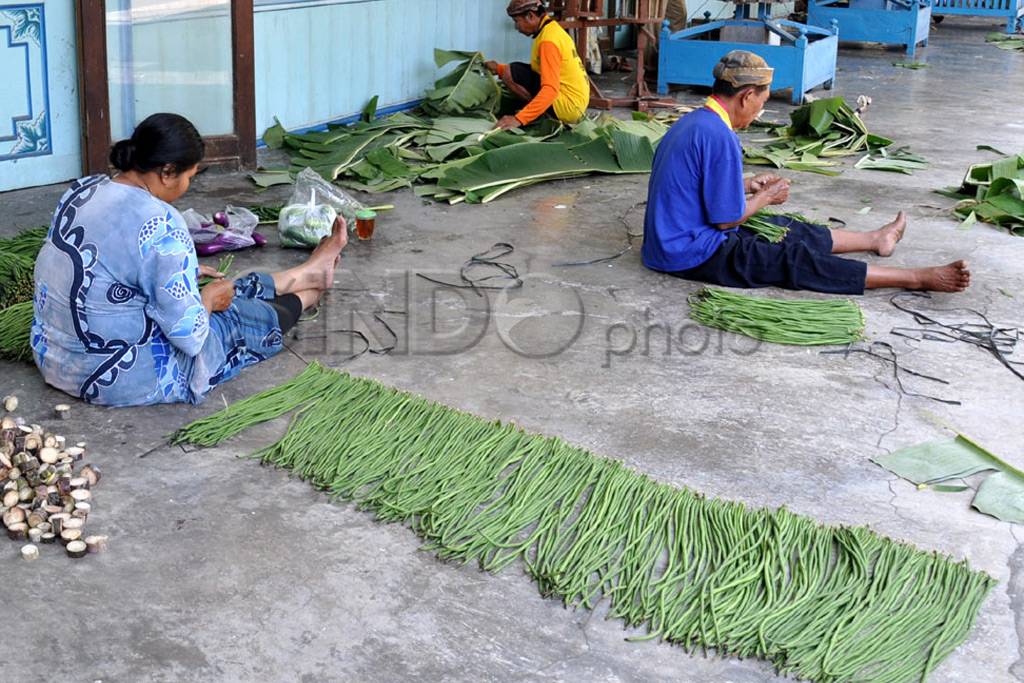 Peringati Maulud, Abdi...