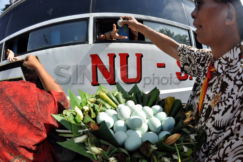 Peringati Maulud, Abdi...