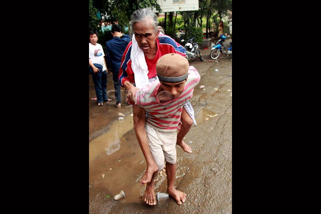 Pengungsi Banjir Mulai...