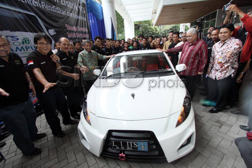 Mobil Listrik ITS