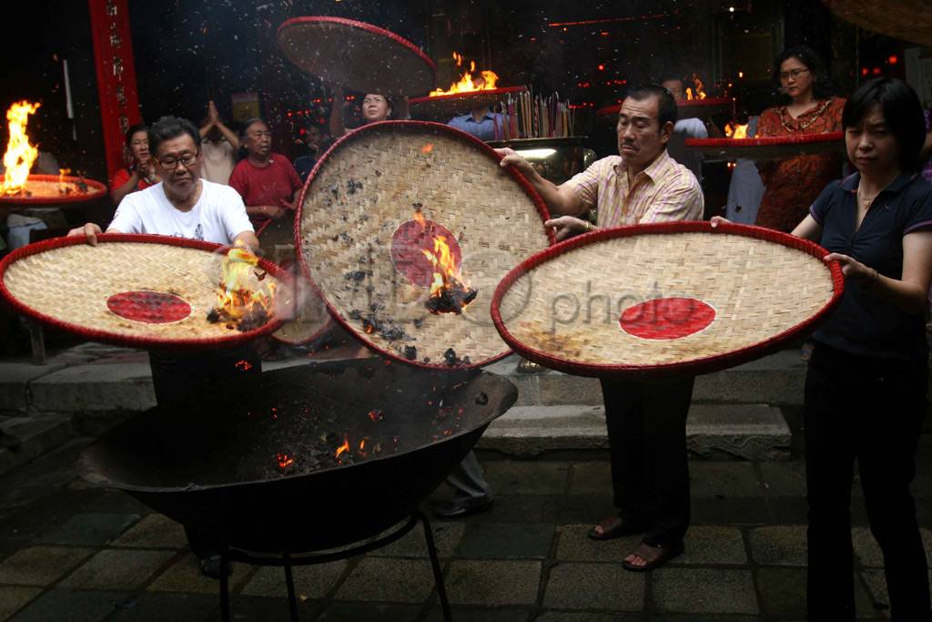 Ritual Menaikan Dewa...