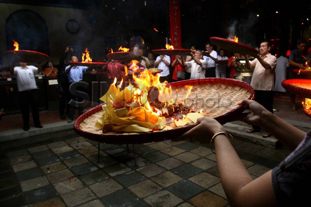 Ritual Menaikan Dewa...